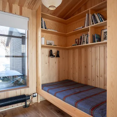 シャレー Kalamaja キルピスヤルヴィ